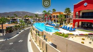 Πισίνα στο ή κοντά στο Great House in Cabo with Ocean View - Pool