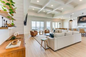 Et opholdsområde på Private Beach and Bay View Luxury Navarre Escape!