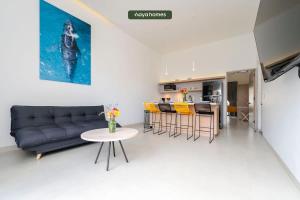 Kuchyň nebo kuchyňský kout v ubytování New 1BR Condo in Marina - Rooftop Pool - King Bed