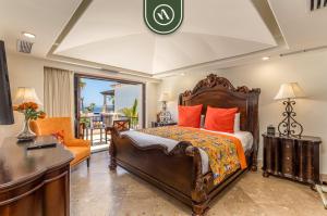 Ένα ή περισσότερα κρεβάτια σε δωμάτιο στο Villa with Private Pool & Patio in Cabo +72 φωτογραφίες