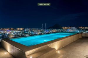 Bazén v ubytování New 1BR Condo near Marina - Downtown - Pool - King nebo v jeho okolí