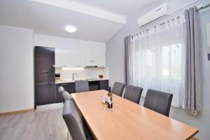 Φωτογραφία από το άλμπουμ του MY DALMATIA - Apartment Visocane with private pool σε Visočane +35 φωτογραφίες