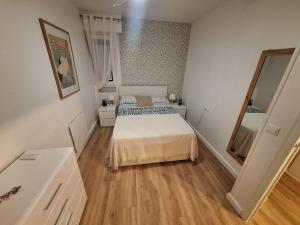 En eller flere senge i et værelse på MaGorja Torrevieja Residences + 15 billeder