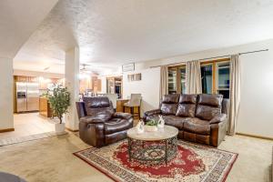 Afbeelding uit fotogalerij van Families Welcome! Spacious Suburban Home in Dayton in Murlin Heights