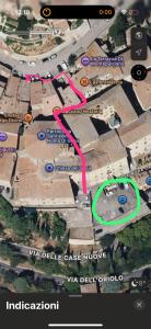 a map of a road with a red and green line at BACCANO Guest House in Montepulciano