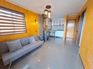 Kuchyň nebo kuchyňský kout v ubytování Quillon Cabaña Privada Vista al Valle