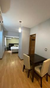O zonă de relaxare la Departamento del Bono Suites
