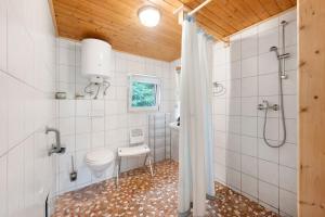 Ένα μπάνιο στο Bungalow 26 - Kimbucht +15 φωτογραφίες