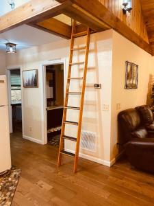 Galeriebild der Unterkunft Hearth and Horn Cabin on tranquil Beech mtn in Beech Mountain