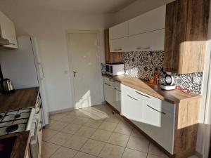 Küche/Küchenzeile in der Unterkunft Family home