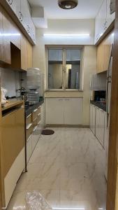 Η κουζίνα ή μικρή κουζίνα στο Live with full Pace and Enjoy