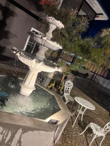 Bazén v ubytování TheBloomMahasarakham nebo v jeho okolí