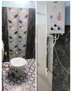 Koupelna v ubytování Dev guest house