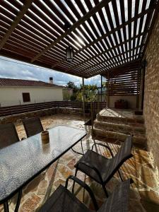 Ban công/sân hiên tại Ανασασμος