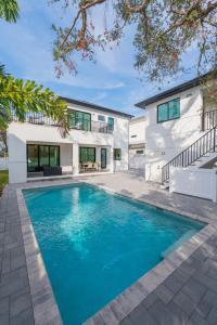 Swimmingpoolen hos eller tæt på 2440 Arlington Park Luxury House