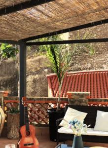 Χώρος καθιστικού στο Quiet and private house In coastal town