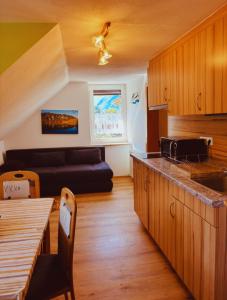 Η κουζίνα ή μικρή κουζίνα στο Bergblick Apartments - Natur & Panorama in Bad Ischl