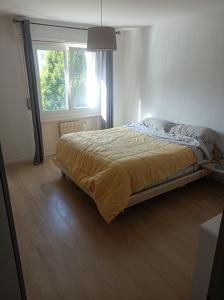 Postel nebo postele na pokoji v ubytování Le petit coin valaisan