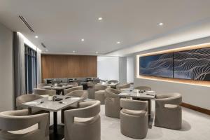 Χώρος καθιστικού στο AC Hotel by Marriott Old Montreal