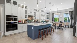 Η κουζίνα ή μικρή κουζίνα στο Love Shack