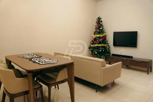 Μια τηλεόραση ή/και κέντρο ψυχαγωγίας στο Dorsett Hartamas KL, Bathtub Smart TV & WiFi