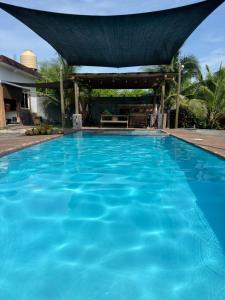 Bazén v ubytování Casa MELY,en Monterrico nebo v jeho okolí