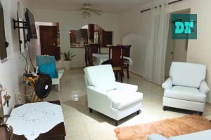 Χώρος καθιστικού στο Villa Eli