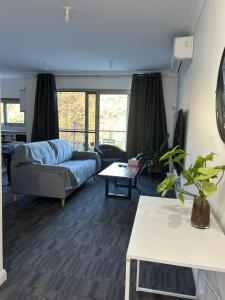 Gambar di galeri bagi Sunrise condo di Tascott
