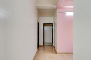 Gallery image of Hotel O Royal Rest Rooms in Mundhwa