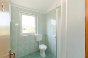 Ένα μπάνιο στο Seaside holiday house Privlaka, Zadar - 24940