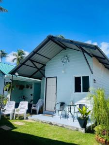 Zahrada ubytování Sunshine guesthouse + 28 fotografií