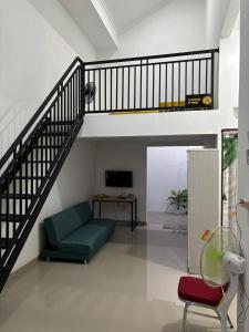 Χώρος καθιστικού στο Nevia House - Comfortable Place With Family