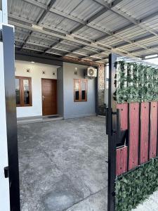 Φωτογραφία από το άλμπουμ του Nevia House - Comfortable Place With Family σε Sukoharjo