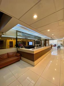 Χώρος καθιστικού στο Sub City Hotel