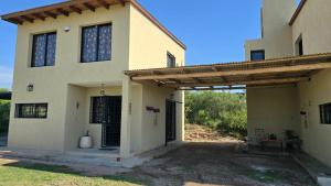 Gallery image of Cabañas el búho in Tanti +10 photos