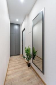 Φωτογραφία από το άλμπουμ του Новий Люкс, Ревуцкого 40в , біля м Харьківска, ЖК Лебединий στο Κίεβο