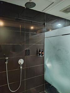 Ένα μπάνιο στο The Ardens Hotel - Danga Bay, Johor Bahru - Formerly Known As Zoom Inn Hotel