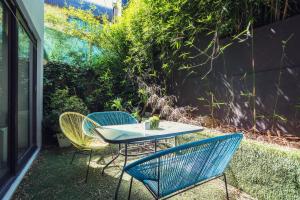 Gallery image of Melb cbd studios- Skyline or Zen garden in Melbourne
