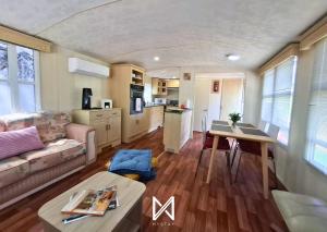 Η κουζίνα ή μικρή κουζίνα στο MyStay - MiKasa Bungalows +18 φωτογραφίες