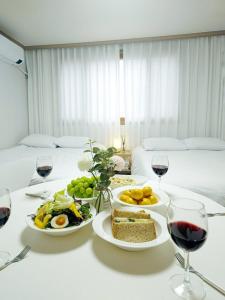 Jídlo v vily nebo okolí + 25 fotografií