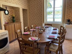 Imagen de la galería de Gite du theil au servant, en La Chapelle-Viviers