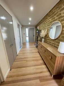 Gallery image of Dusky Waters - Modern & Spacious - EV charger in Sanctuary Point