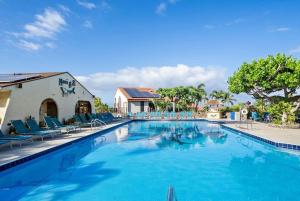 Bazén v ubytování Maui Hill 66 · MHL 66 3BD Condo Across from Keawakapu Beach & St nebo v jeho okolí