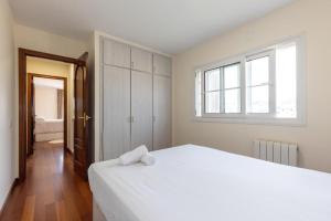 Postel nebo postele na pokoji v ubytování Golden Villa + 42 fotografií