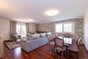 Posezení v ubytování Golden Villa