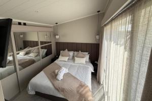 Postel nebo postele na pokoji v ubytování Malton 2-Bed Lodge Sleeps 4 Pet Friendly