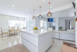 Η κουζίνα ή μικρή κουζίνα στο Athlone Park Guesthouse
