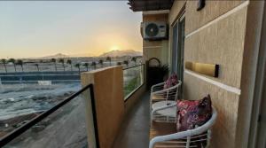 Μπαλκόνι ή βεράντα στο The View - Luxury One bedroom Apartment