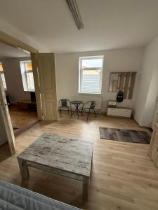 Khu vực ghế ngồi tại Centrum Brezno