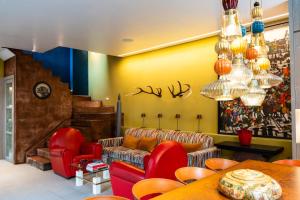 Posezení v ubytování Fienila Luxury Spa Cortina + 48 fotografií